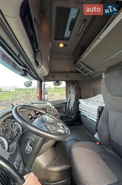 Тягач DAF XF 2015 в 