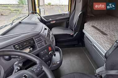 Тягач DAF XF 2015 в 