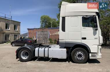 Тягач DAF XF 2015 в 