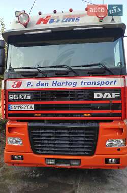 Тягач DAF XF 2000 в Черкасах