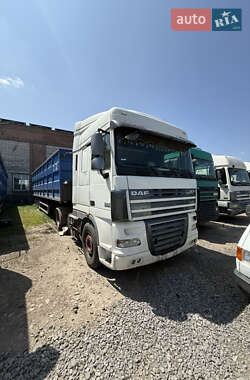 Тягач DAF XF 2011 в 