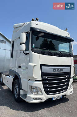 Тягач DAF XF 2016 в 