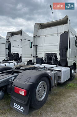 Тягач DAF XF 2015 в 