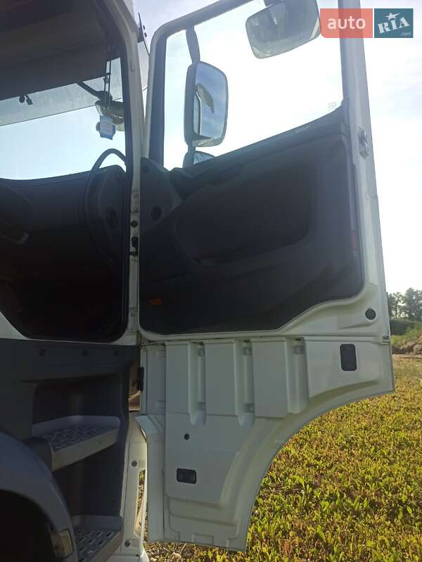 Грузовой фургон DAF XF 2014 в Хмельницком