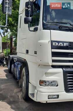 Тягач DAF XF 2005 в 