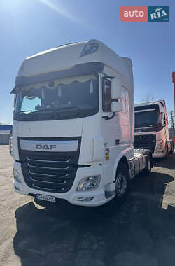 Тягач DAF XF 2015 в 