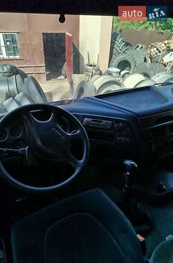 Тягач DAF XF 2001 в 