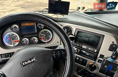 Тягач DAF XF 2011 в 