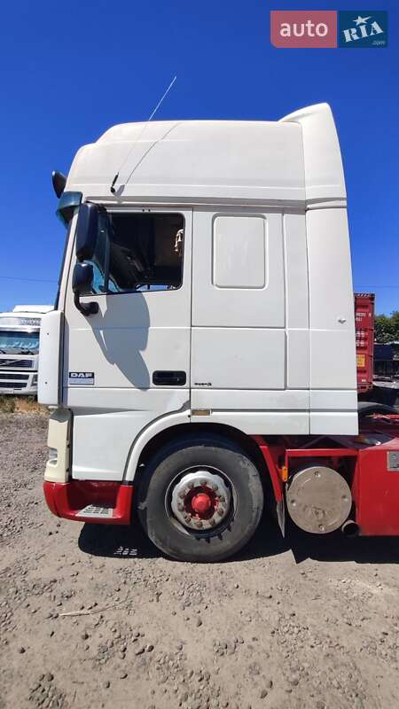 Тягач DAF XF 2001 в Одессе