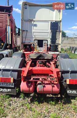 Тягач DAF XF 2001 в 
