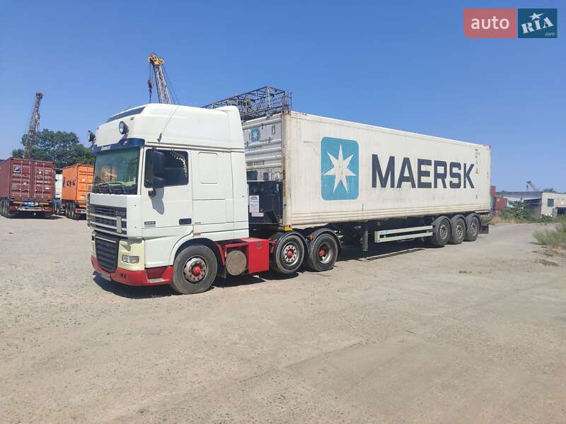 Тягач DAF XF 2001 в 