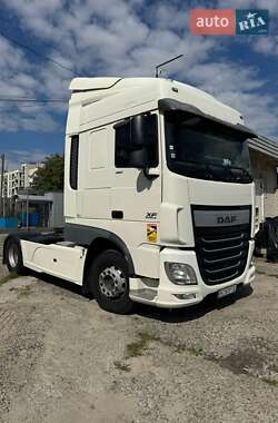 Тягач DAF XF 2016 в 