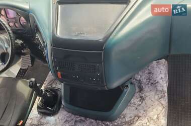 Тягач DAF XF 2004 в 