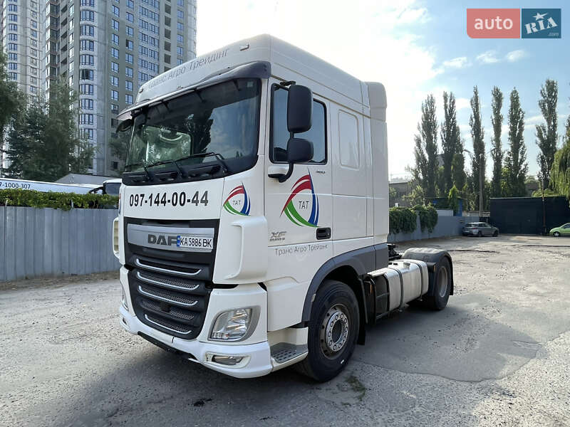 Тягач DAF XF 2014 в Киеве