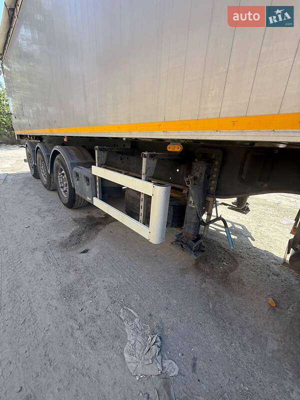 Самосвал DAF XF 2015 в Днепре