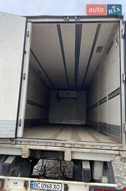 Контейнеровоз DAF XF 2014 в Бродах