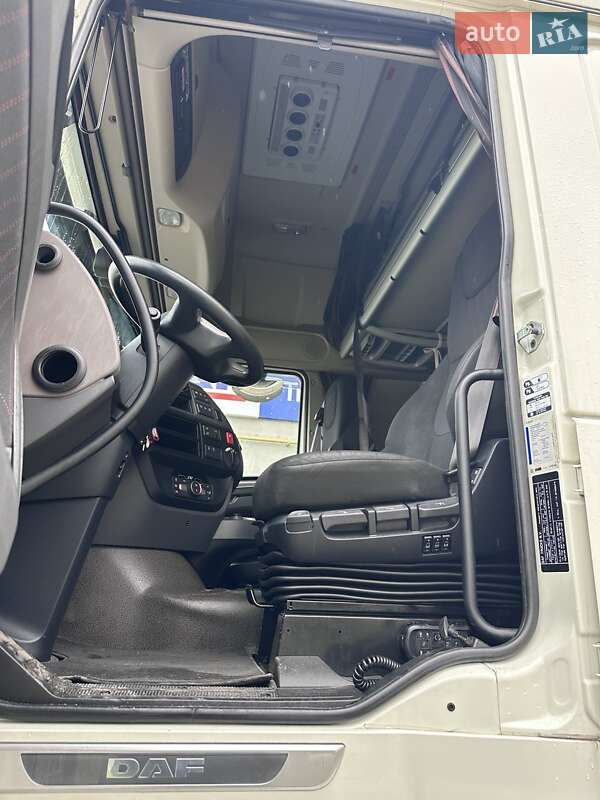 Контейнеровоз DAF XF 2022 в Киеве
