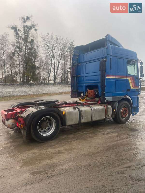 Зерновоз DAF XF 2001 в Дубровиці