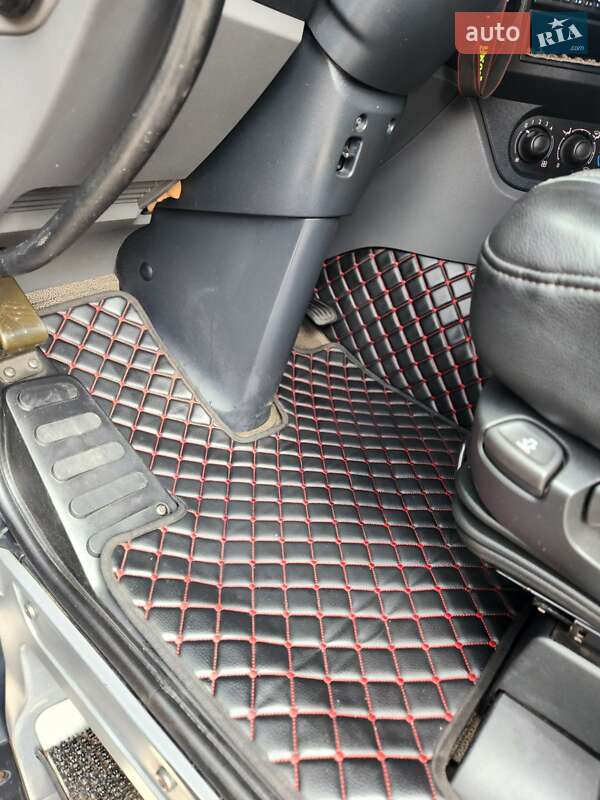 Тягач DAF XF 2014 в Ромнах