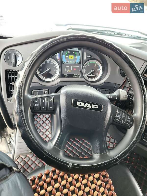 Тягач DAF XF 2014 в Ромнах