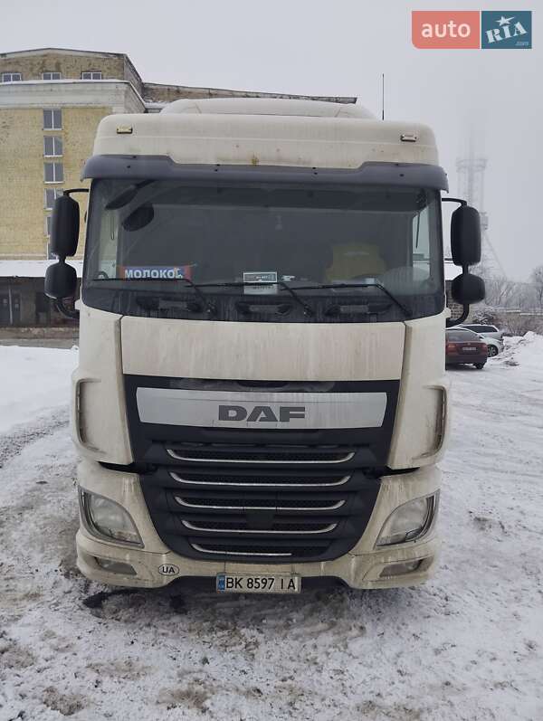 Тягач DAF XF 2014 в Киеве