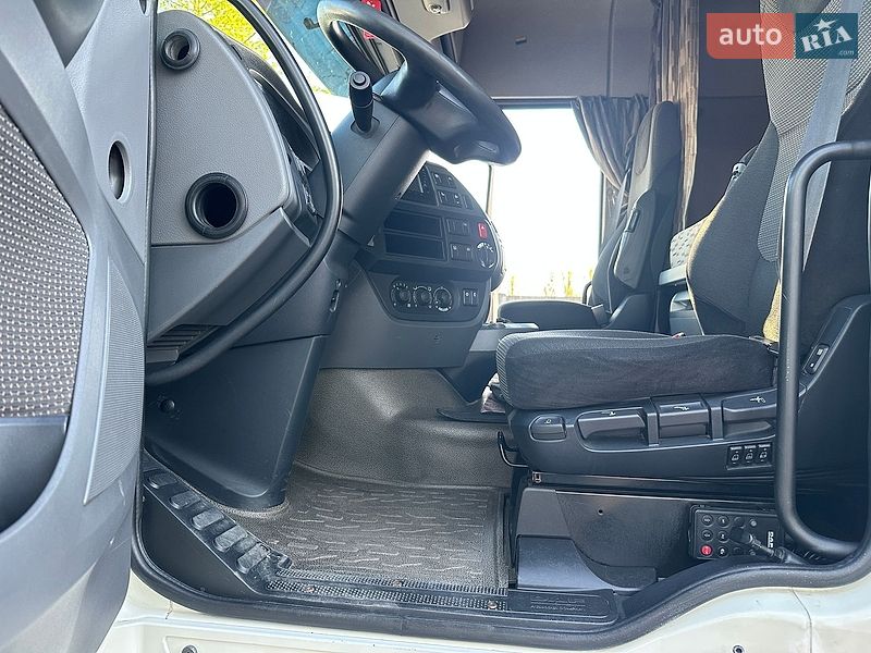 Тягач DAF XF 2015 в Киеве