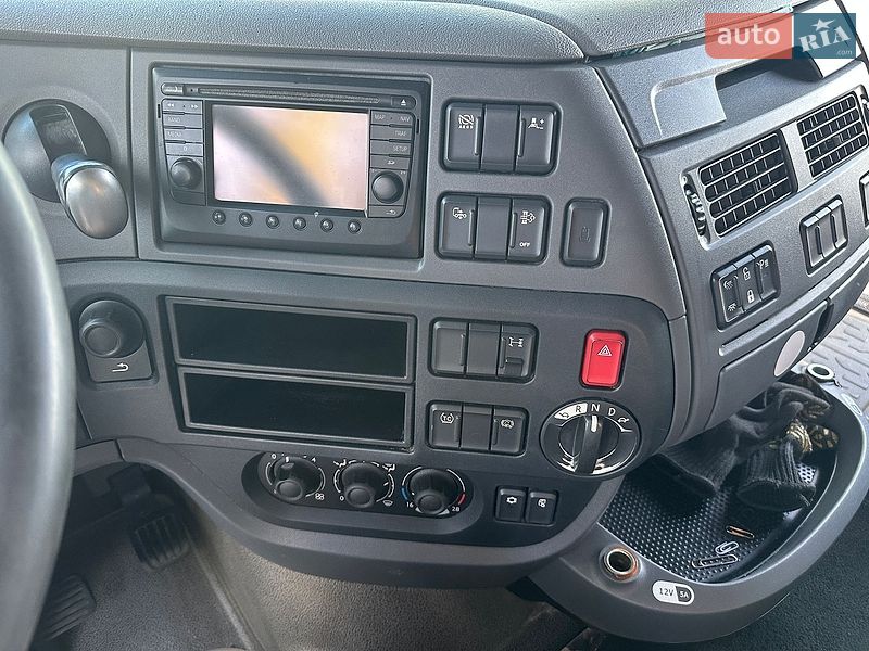 Тягач DAF XF 2015 в Киеве