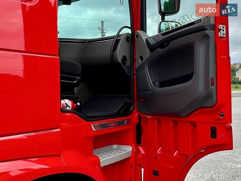 Тягач DAF XF 2020 в Дубно