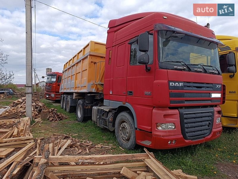 Самоскид DAF XF 2008 в Луцьку