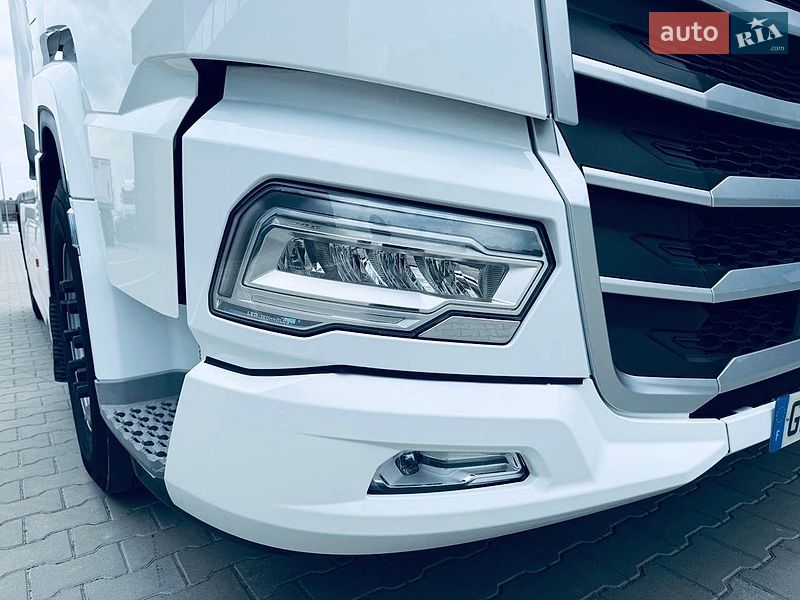 Тягач DAF XF 2023 в Дубні