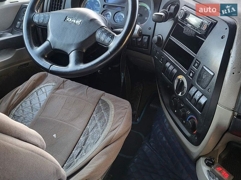 Тягач DAF XF 2007 в Лохвиці