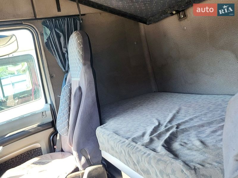 Тягач DAF XF 2007 в Лохвиці