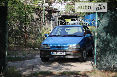Хэтчбек Daihatsu Charade 1984 в 