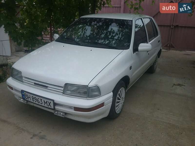 Хэтчбек Daihatsu Charade 1992 в Одессе