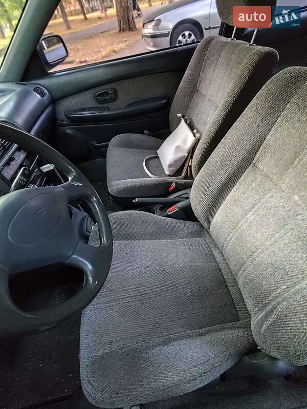 Хэтчбек Daihatsu Charade 1994 в Одессе