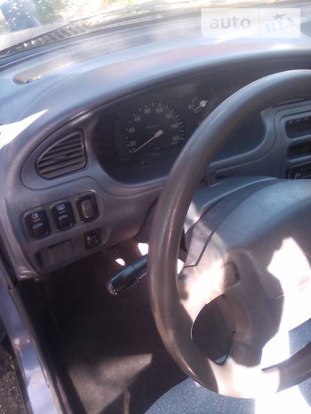 Седан Daihatsu Cuore 1996 в Виннице
