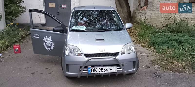 Хэтчбек Daihatsu Cuore 2005 в Ровно