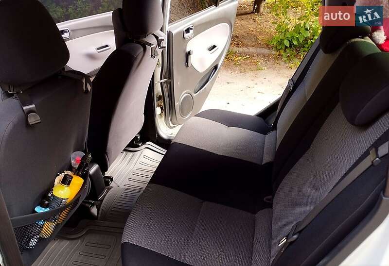 Хэтчбек Daihatsu Cuore 2006 в Первомайске