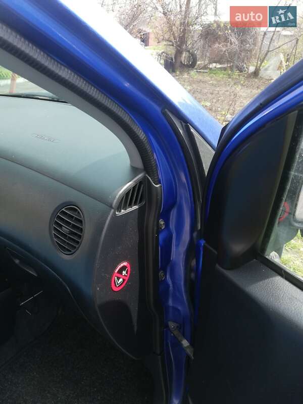Хэтчбек Daihatsu Cuore 2003 в Днепре фото 19 Хэтчбек Daihatsu Cuore 2003 в Днепре