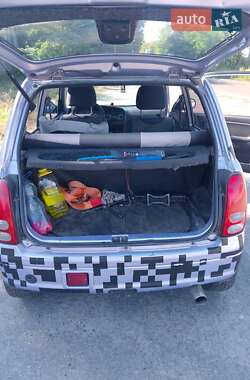 Хэтчбек Daihatsu Cuore 2003 в 