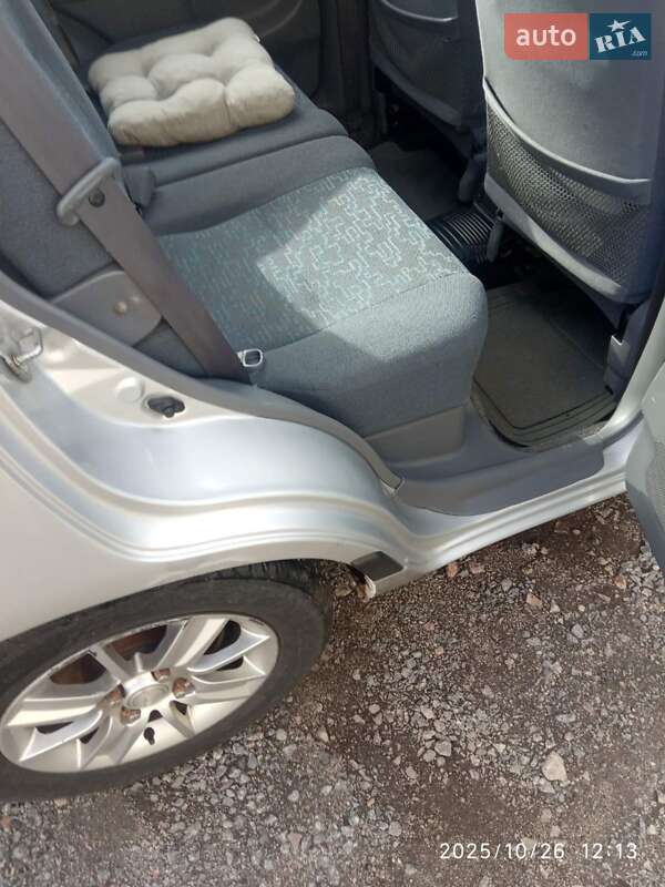 Мінівен Daihatsu Gran Move 1999 в Харкові