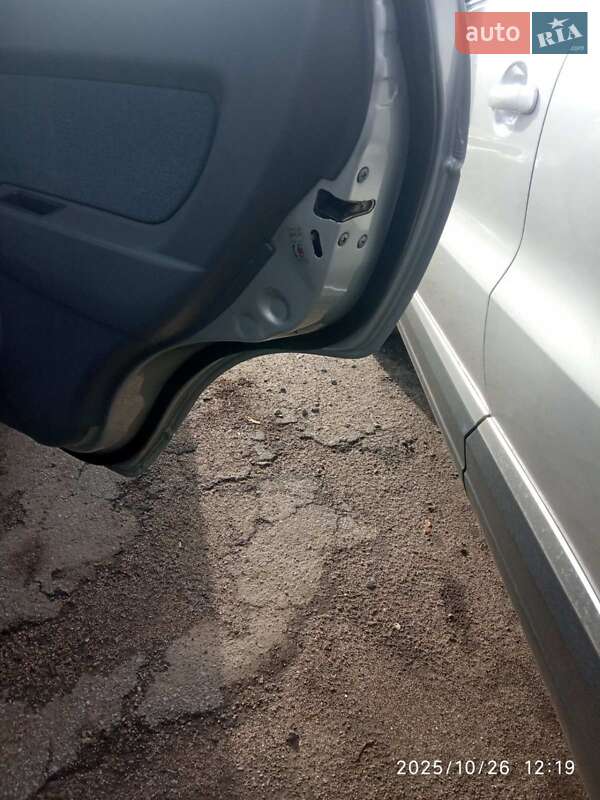 Мінівен Daihatsu Gran Move 1999 в Харкові