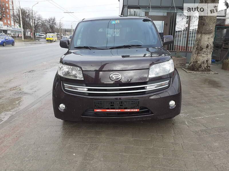 Минивэн Daihatsu Materia 2008 в 