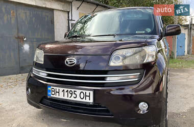 Минивэн Daihatsu Materia 2007 в 