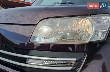 Хэтчбек Daihatsu Materia 2007 в 