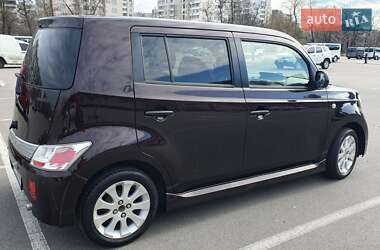 Хэтчбек Daihatsu Materia 2007 в 