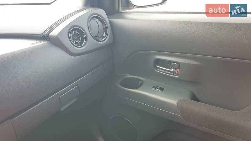 Хетчбек Daihatsu Materia 2007 в Києві