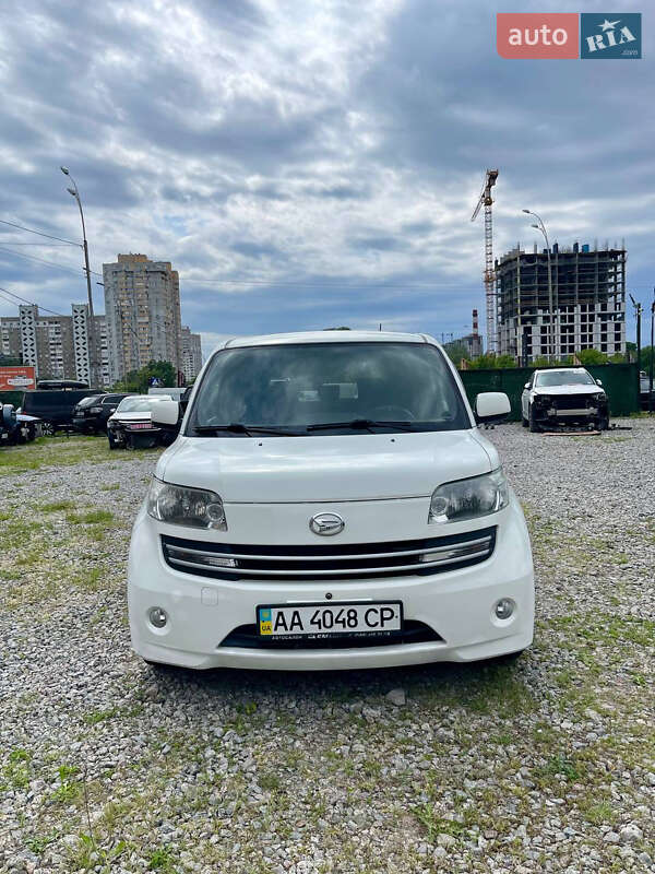 Хэтчбек Daihatsu Materia 2007 в Киеве