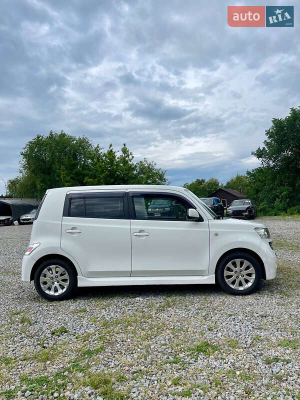 Хэтчбек Daihatsu Materia 2007 в Киеве