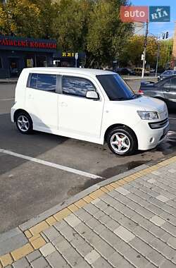 Хэтчбек Daihatsu Materia 2009 в Подольске